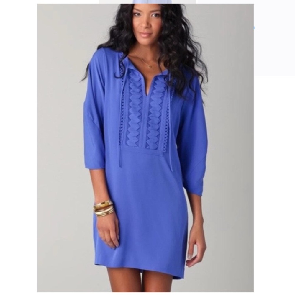 Diane Von Furstenberg 100% Silk Blue Iliana Tie Front Neckline Shift Dress, Sz 4